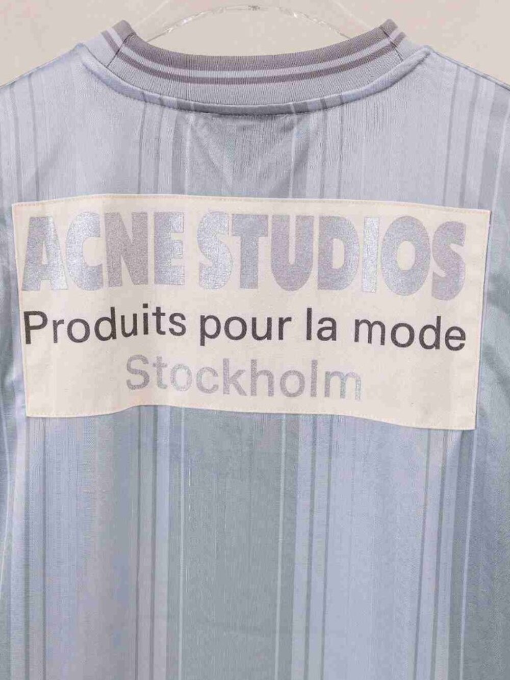 Acne Studios Silver Blue Soccer Jersey Cursive Logo Produits pour la mode - Picture 7 of 9